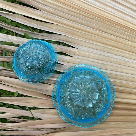 Blue Glass Serving Bowls Set Of 2 Snowflakes Stars Ruffled Rim Vintage - Picture 9 of 14